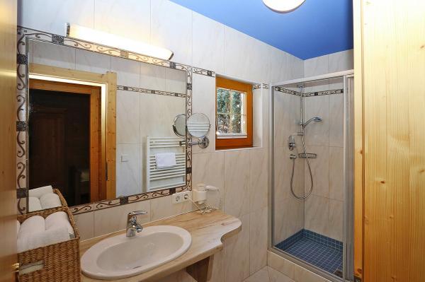 Feriendorf Österreich Ferienhaus Fügen 8 Personen - Typ C Wohnbeispiel Feriendorf Österreich Ferienhaus Fügen 8 Personen