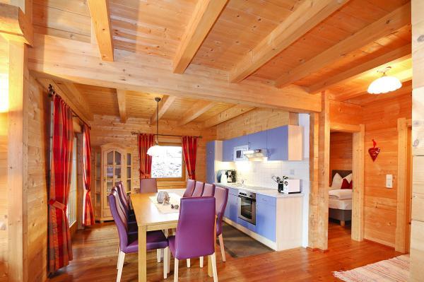 Feriendorf Österreich Ferienhaus Fügen 8 Personen - Typ C Wohnbeispiel Feriendorf Österreich Ferienhaus Fügen 8 Personen