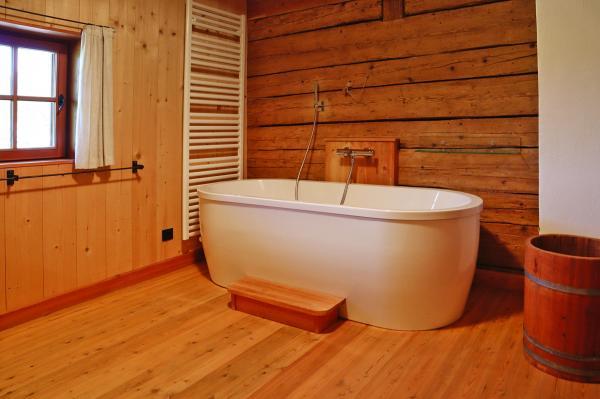 Ferienhaus Österreich Bad Häring 6 Personen - Bad mit Wanne Ferienhaus Österreich Bad Häring 6 Personen
