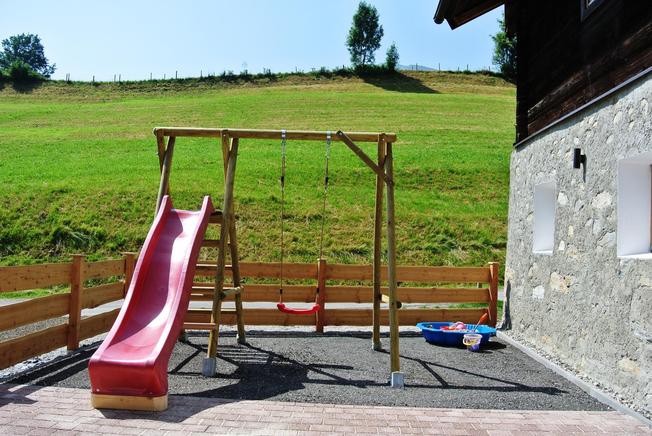 Ferienhaus Österreich Sankt Veit 10 Personen - Spielplatz auf der Terrasse Ferienhaus Österreich Sankt Veit 10 Personen