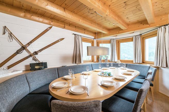 Skiurlaub Österreich Ferienhaus Saalbach-Hinterglemm 14 Personen Skiurlaub Österreich Ferienhaus Saalbach-Hinterglemm 14 Personen